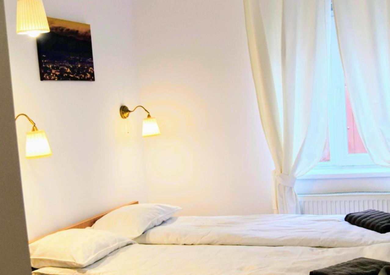 Twins Boutique Korsy Apartment Sibiu Ngoại thất bức ảnh