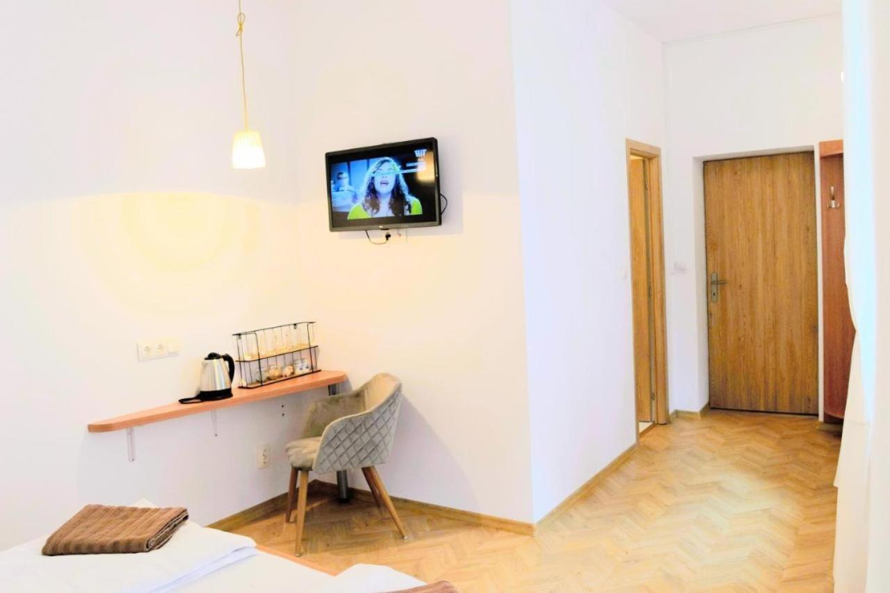 Twins Boutique Korsy Apartment Sibiu Ngoại thất bức ảnh
