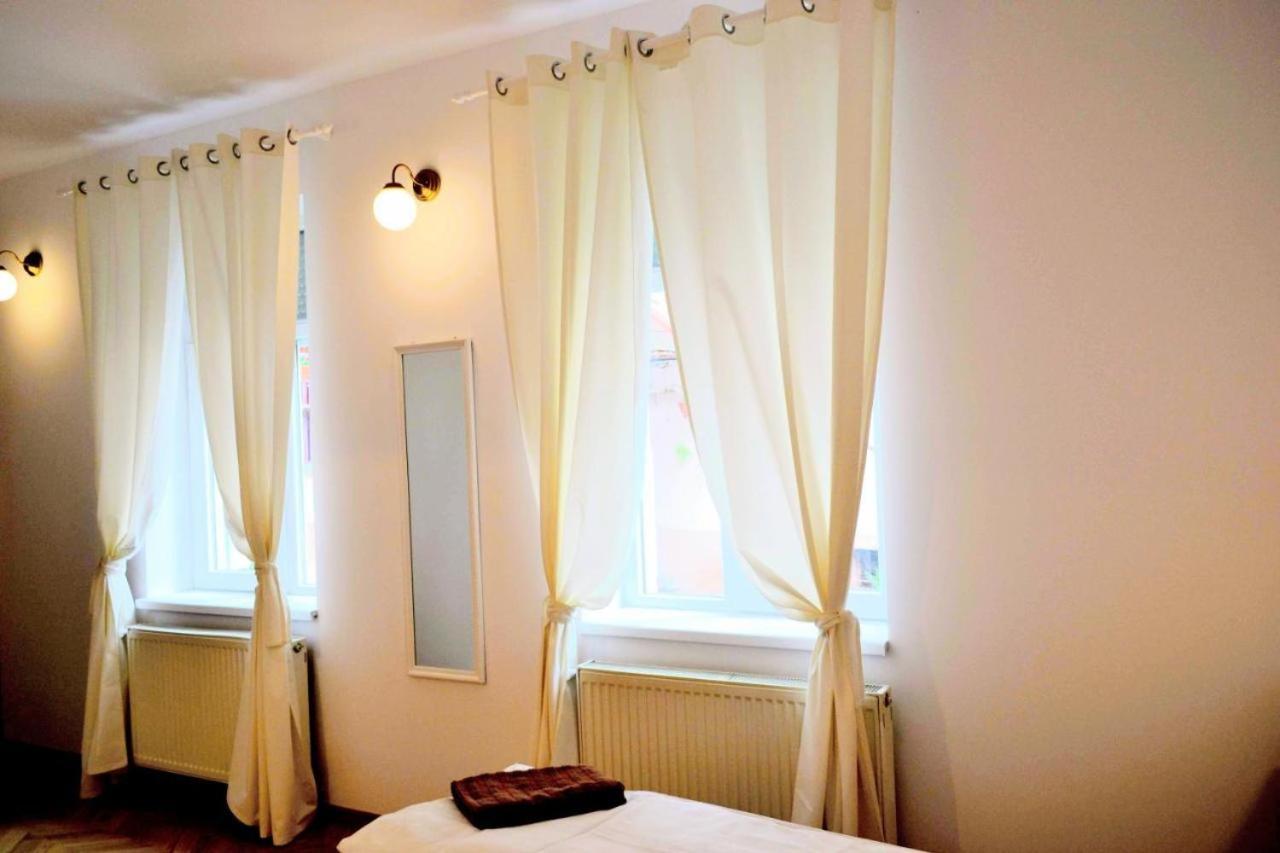 Twins Boutique Korsy Apartment Sibiu Ngoại thất bức ảnh